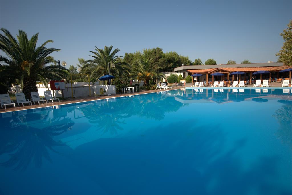 Villaggio Albatros 3* Lesina